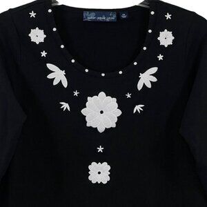 Susan Graver Style Embroidery Pullover Tunic Top 3/4 Sleeve Sz XS Black Flowers